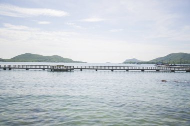 Pier yakınındaki Pattaya Tayland Körfezi.