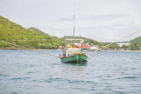 Tayland Körfezi Balık tutma gemi yelken.