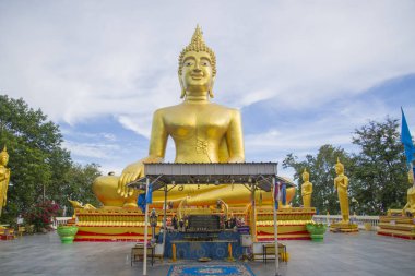Buda heykeli birinde Tayland tapınakları.