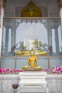 Buda heykeli birinde Tayland tapınakları.