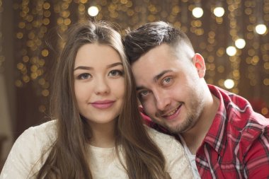 Gelecekte anne garla parlak ışıkları arka plan üzerinde