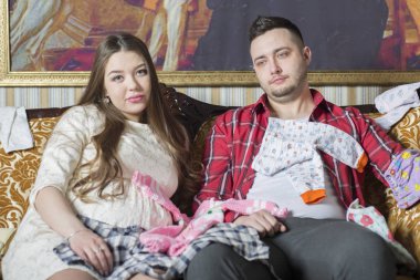Çocuğun doğum beklentisiyle genç aile dikkate alır