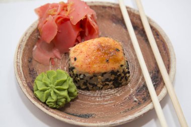 Japon geleneksel gıdalar rulo ve suşi.