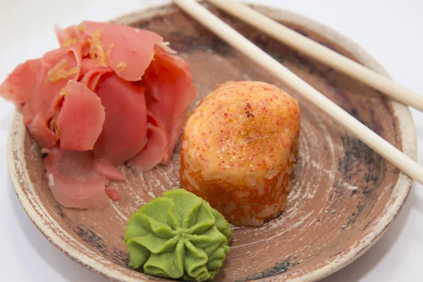 Japon geleneksel gıdalar rulo ve suşi.