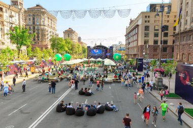 Kiev, Ukrayna - 6 Mayıs 2017. Hazırlıklara Eurovision 2017 Khreshchatyk'a üzerinde. Özgürlük, müzik. Kiev. Ukrayna.