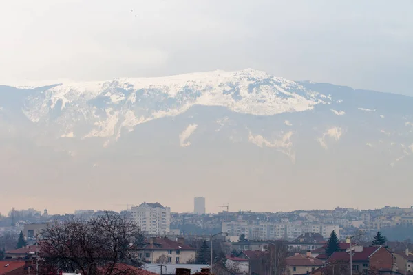 Brouillard Dessus Ville Avec Montagne Vitosha Arrière Plan Illustrant Niveau Images De Stock Libres De Droits