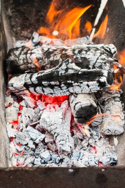 Ev yapımı Barbekü yangın 