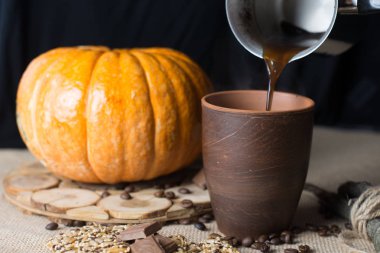 Halloween fikirler, ahşap kutusunda kabak