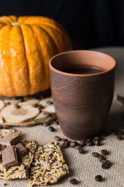 Halloween fikirler, ahşap kutusunda kabak