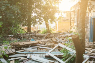 Deprem yapı tarafından tahrip.