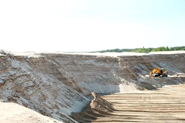 Przemysłowe wydobycie piasku. — Zdjęcie stockowe
