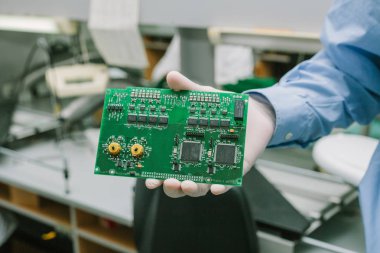 Mikroçip üretim tesisimiz. Teknolojik işlem. 