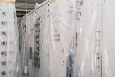 Alçak gerilim dolap. Kesintisiz güç. Elektrik gücü.