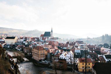 St. Vitus kilise ve cityscape Cesky Krumlov, Çek Cumhuriyeti.