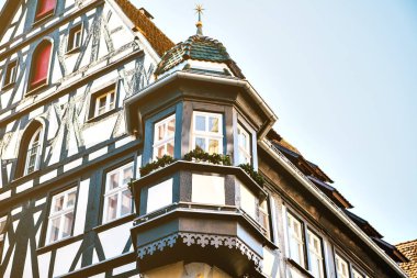 Rothenburg ob der Tauber Alman tarzı geleneksel evi. Bavaria, Almanya için Avrupa mimari evler.  