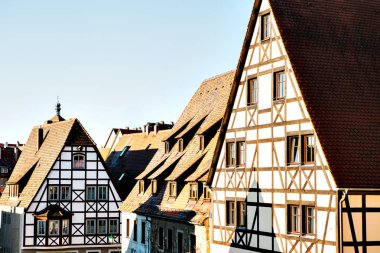 Rothenburg ob der Tauber Alman tarzı geleneksel evi. Bavaria, Almanya için Avrupa mimari evler.  