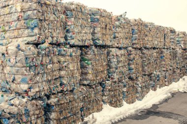 Atık işleme tesisi. Teknolojik süreç. Daha fazla atık için geri dönüşüm ve depolama. Atık ayıklama ve işleme işi.