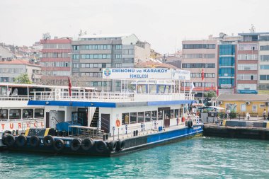 Istanbul, 15 Haziran 2017: Yolcu feribot liman Stabul, Türkiye'de. Deniz yoluyla yolcu taşımacılığı.
