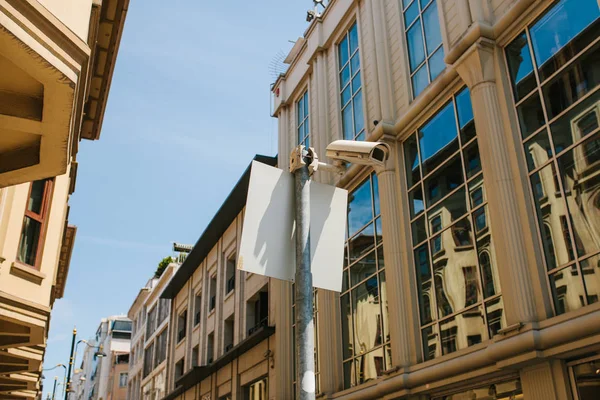 Hız sabitleme ve trafik suçları Istanbul'kayıt kamera radar. Yol emniyeti.