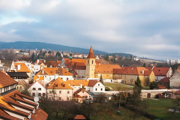 Çek Cumhuriyeti, Cesky Krumlov şehri inanılmaz güzel bir manzara. Dünyanın dört bir yanından turistlerin en sevdiğim yer. Dünyanın en güzel sıradışı küçük şehirlerden biri.