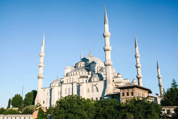 A mundialmente famosa Mesquita Azul de Istambul também é chamada de Sultanahmet. Turquia . — Fotografia de Stock