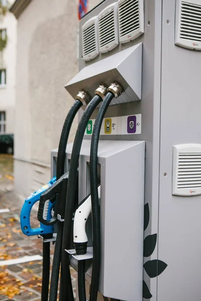 Berlin, October 1, 2017: A special place for refueling electric vehicles. A modern and eco-friendly mode of transport that has become widespread in Europe. — Stock Photo, Image