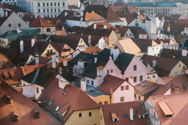 Güzel otantik evler ve sokaklar Çek Cumhuriyeti Cesky Krumlov şehri bir görünüme havadan. Dünyanın en güzel küçük kentlerinden biri. Europe.