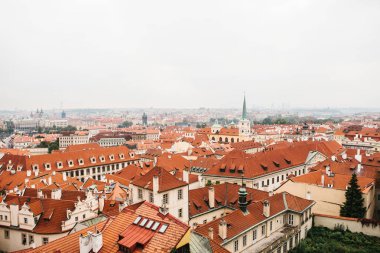 Yukarıdan görüntüleyin. Prag Çek Cumhuriyeti mimarisinin güzel manzara.