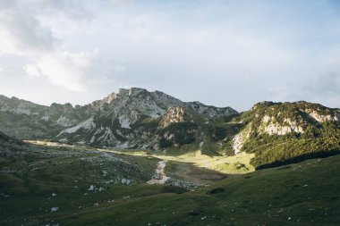 Dağ Manzarası. Karadağ.