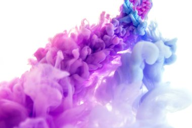 Suda sıvı karışımı mürekkep akışı