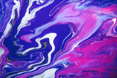 Eğilim renklerinde akrilik boya