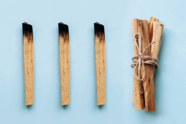 Palo Santo yapışır