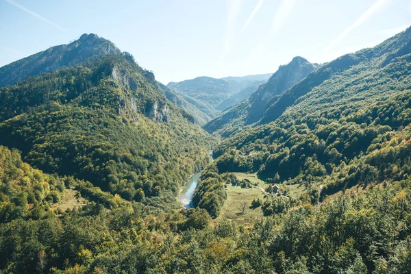 Gyönyörű Kilátás Nyílik Természeti Táj Montenegróban Kilátás Hegyekre Erdőkre Folyóra — Stock Fotó