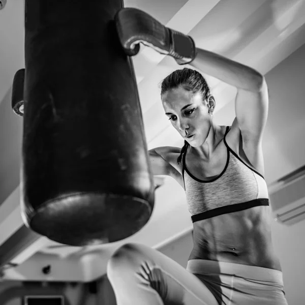 Young Woman Exercising Gym Punching Bag — Stock Photo, Image