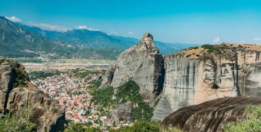 Meteora kayalar Kalambaka Vadisi, Yunanistan ile