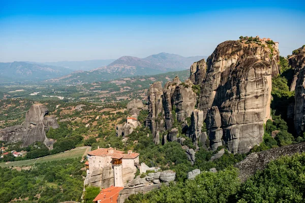 Meteora manastırları, Yunanistan. Rousanou ya da St. Barbara Manastırı