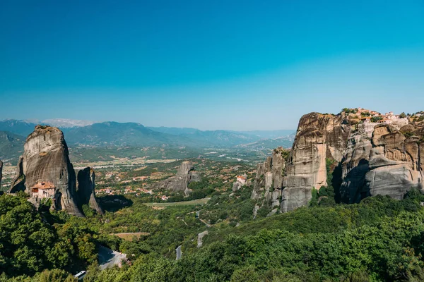 Meteora Monasteries Greece Four Monasteries Visible Shot Kalambaka Valley Background — Stock Photo, Image