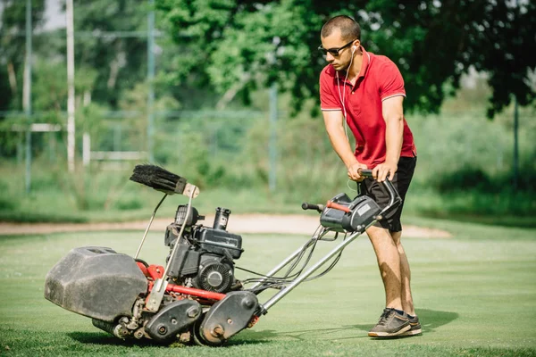 Ausrüstung Für Die Instandhaltung Des Golfplatzes Rasenmäher — Stockfoto