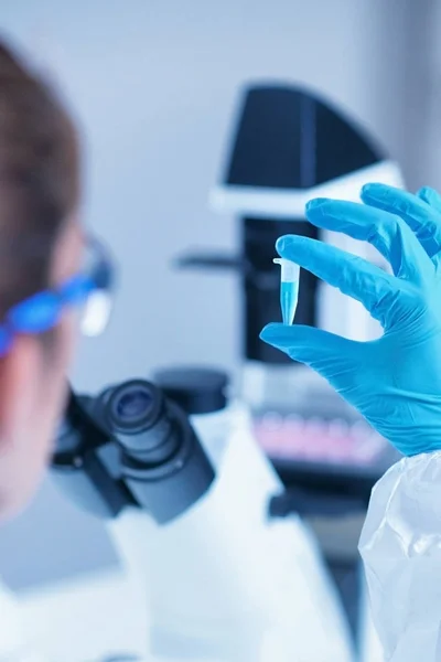 Science Researcher Working Lab Rear View — Stock Photo, Image