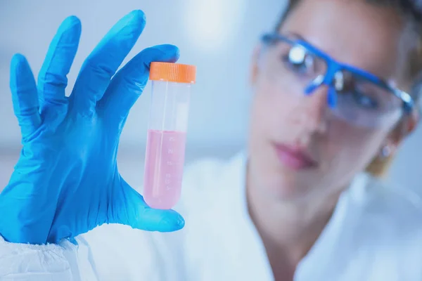 Young Female Scientist Holding Liquid Sample — Stock Photo, Image