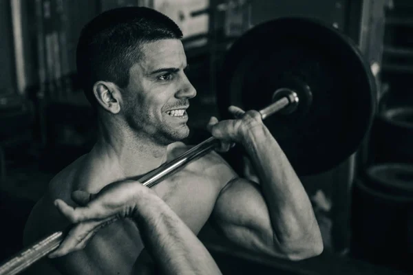 Atleta Sexo Masculino Treinamento Levantamento Peso — Fotografia de Stock