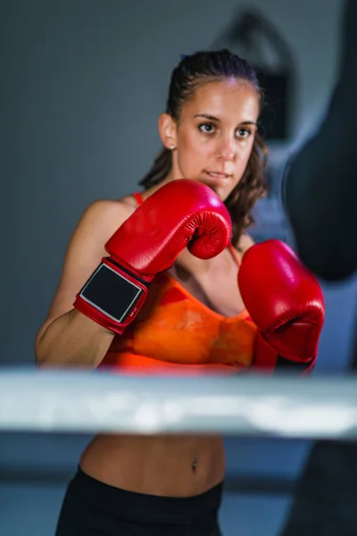 Female Boxing Class Her Instructor — Stock Photo, Image