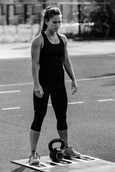 Woman Kettle Bell Cross Competition — Stock Photo, Image