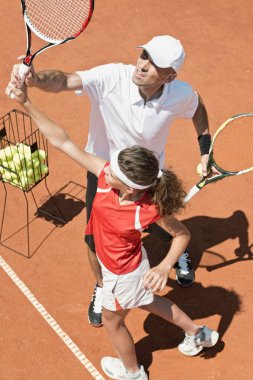 Koç ile genç erkek Tenis sınıf