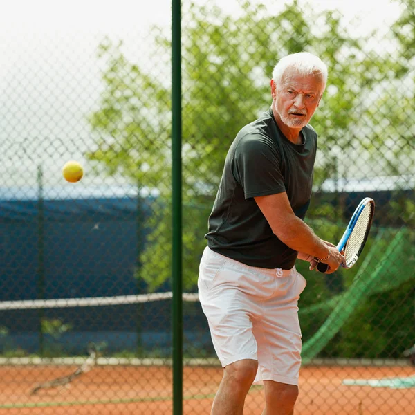 Senior Tennisspelare — Stockfoto