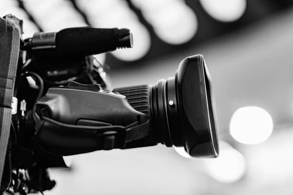 Video Camera Recording Press Conference — Stock Photo, Image