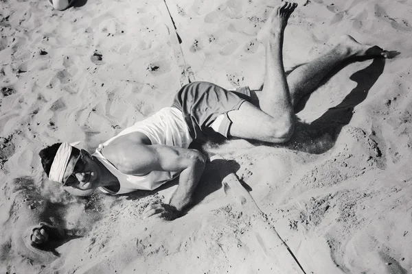 Male Beach Volleyball Player Falling Sand — Stock Photo, Image