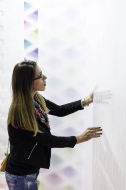 Kumaş perdeler ve güneşlikler için seçtiğiniz Tasarımcısı 