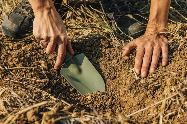 Soil Sampling Process Woman Agronomist Taking Soil Sample Fertility Analysis — Stock Photo, Image