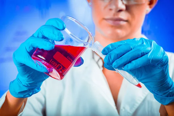 Biotechnology Female Scientist Working Laboratory — Stock Photo, Image